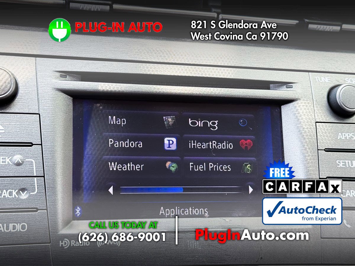 Used 2015 Toyota Prius Four FWD image 2