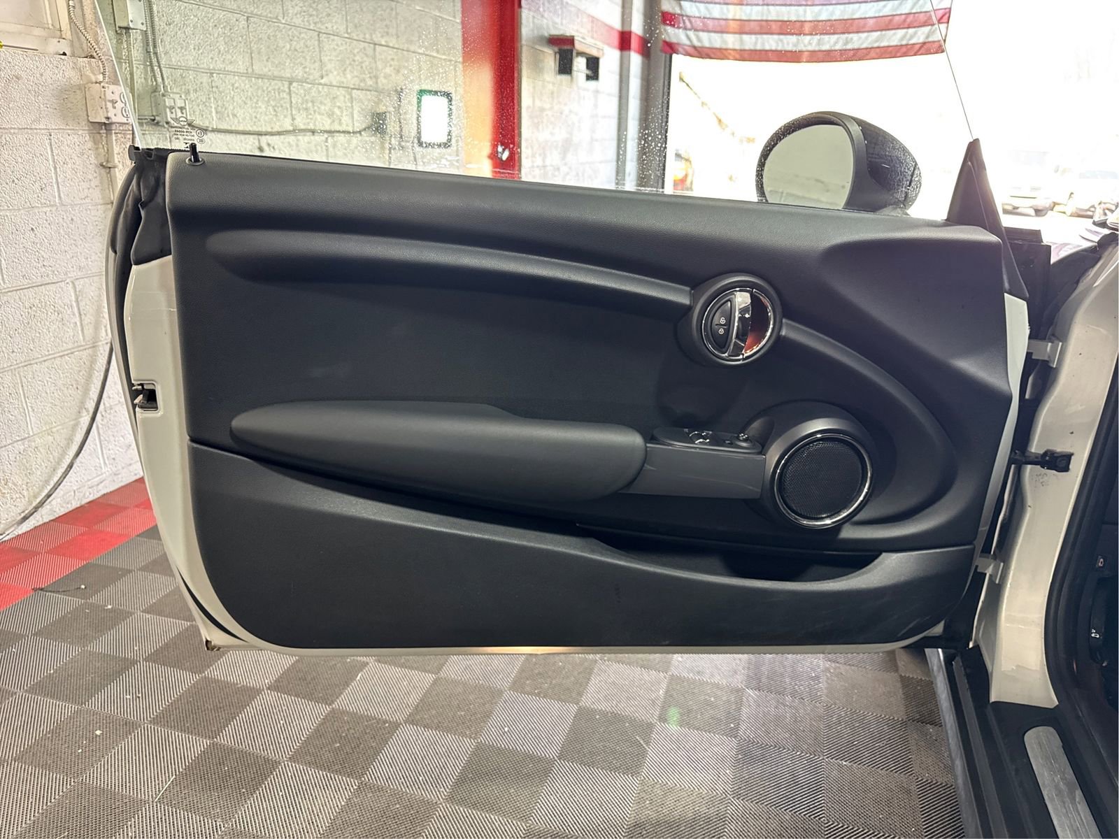 Used 2014 MINI Cooper 2-Door Hardtop FWD image 16