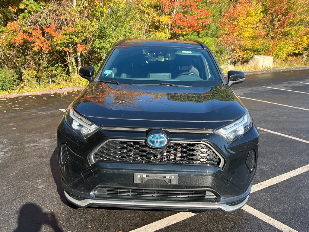 Used 2023 Toyota RAV4 SE w/ Weather & Moonroof Package AWD/4WD image 32