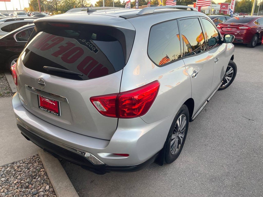 Used 2017 Nissan Pathfinder S image 47
