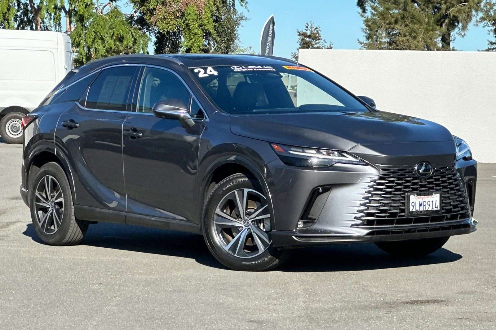 Certified 2024 Lexus RX 350h w/ Convenience Package image 2