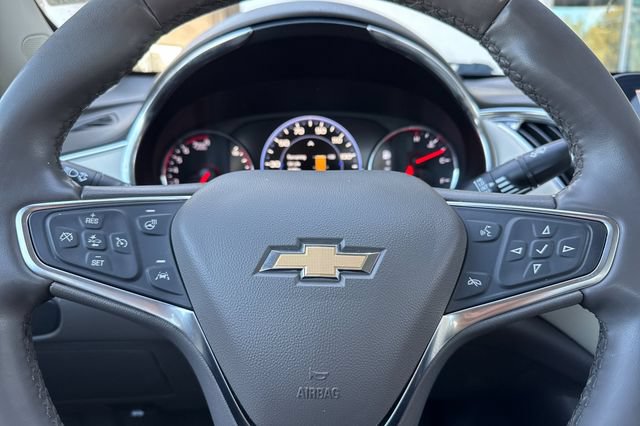 Used 2024 Chevrolet Malibu LT FWD image 35