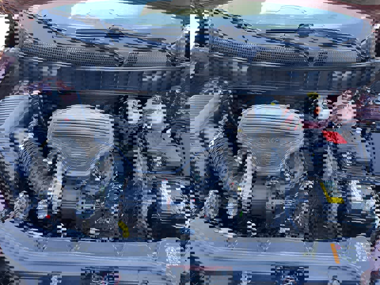 Used 2019 Cadillac XT5 Premium Luxury w/ LPO, Black Ice Package image 36