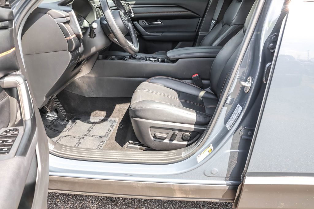 Used 2024 MAZDA CX-50 AWD 2.5 S w/ Premium Plus Pkg image 18