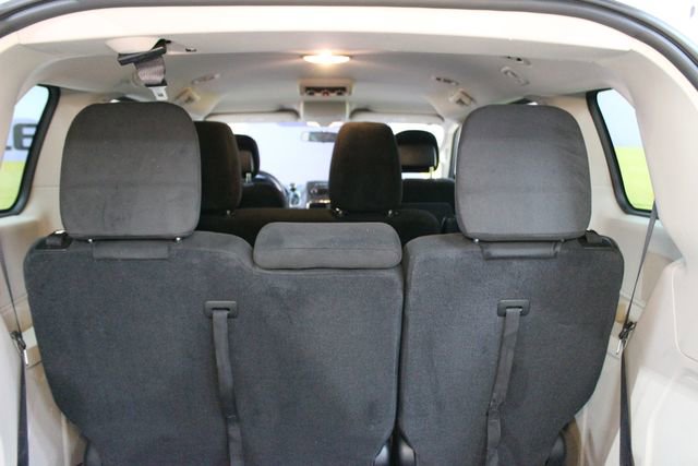 Used 2017 Dodge Grand Caravan SE w/ Power Window Group FWD image 16