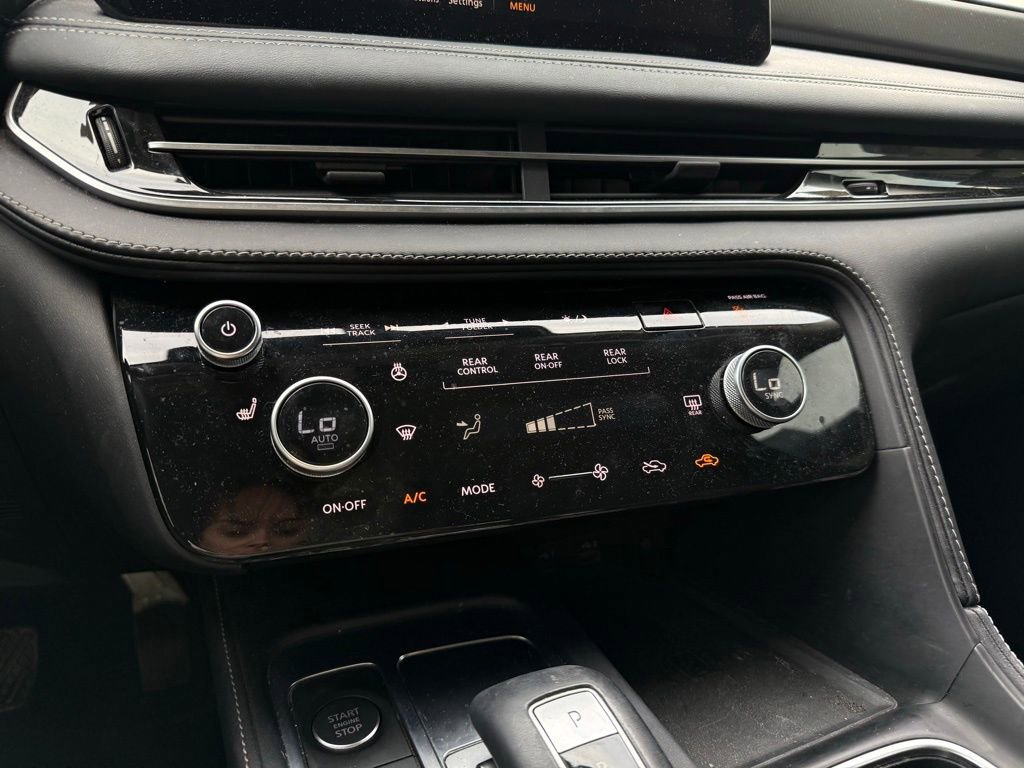 Used 2023 INFINITI QX60 Luxe image 12