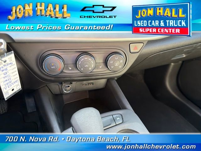 Certified 2024 Chevrolet Trax RS w/ Driver Confidence Package image 28