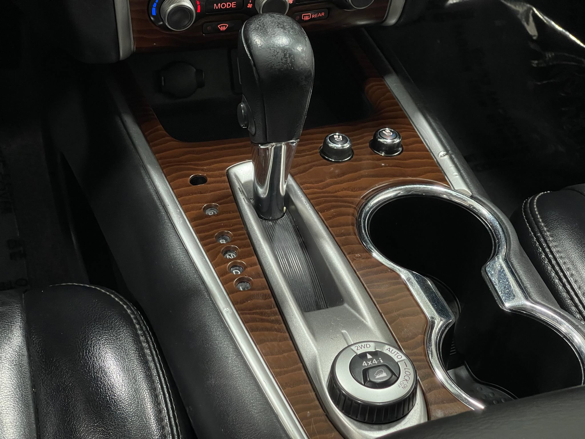 Used 2019 Nissan Pathfinder Platinum w/ Cargo Package image 29