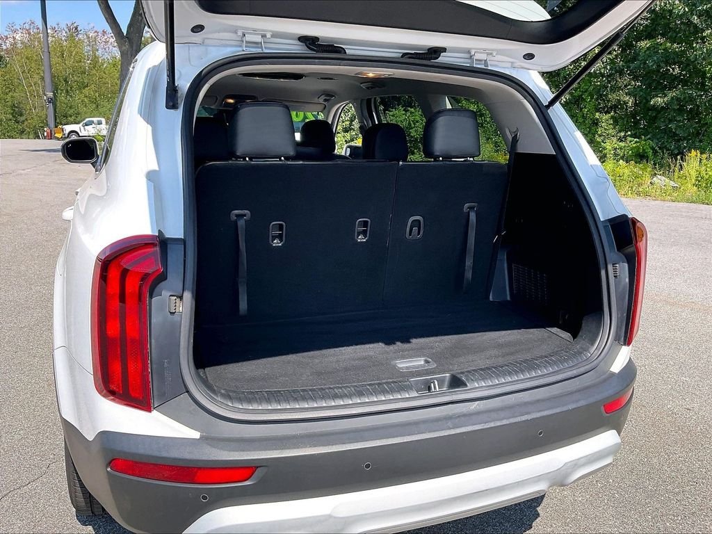 Used 2020 Kia Telluride LX AWD/4WD image 36