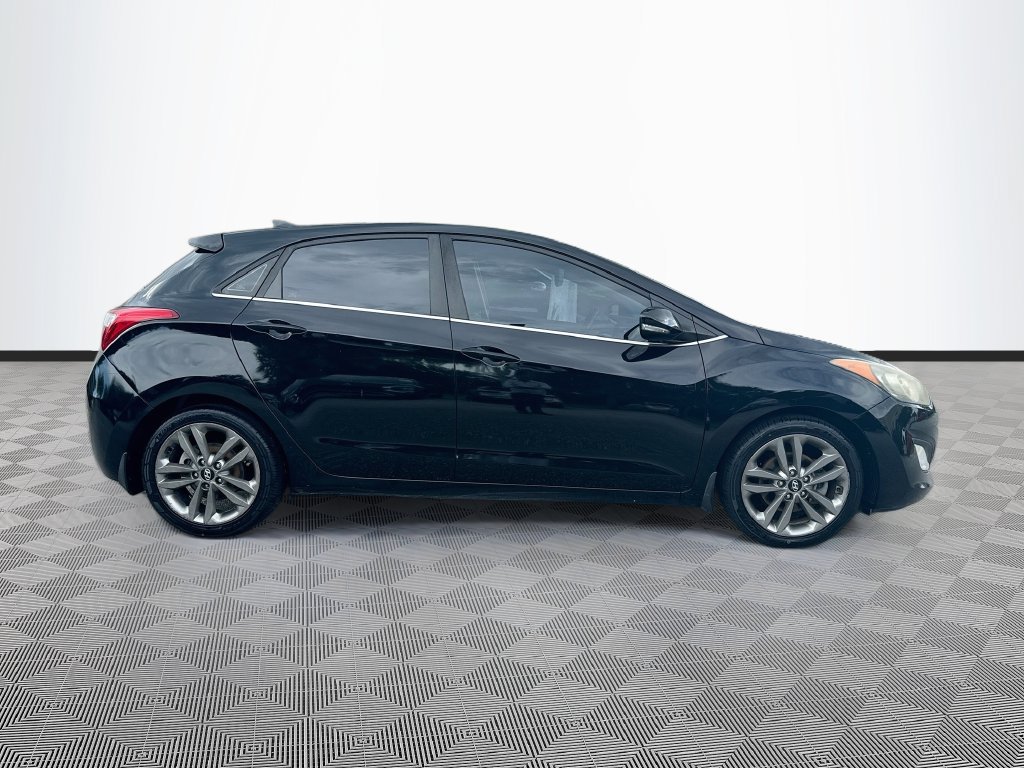 Used 2016 Hyundai Elantra GT FWD image 5