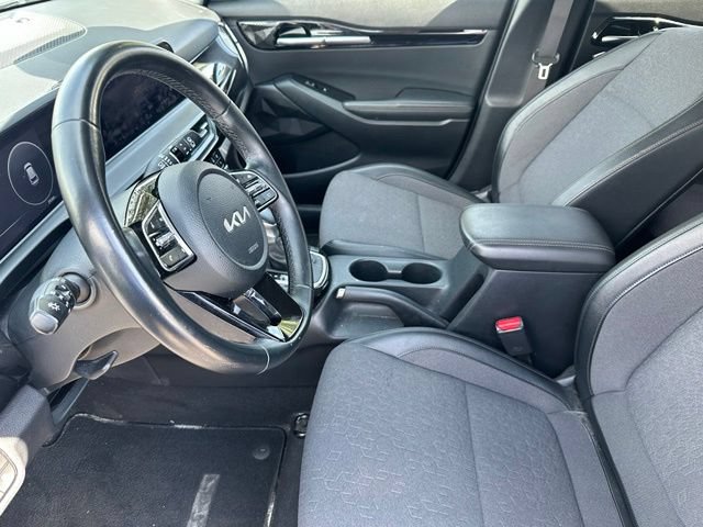 Used 2025 Kia Seltos X-Line AWD/4WD image 12