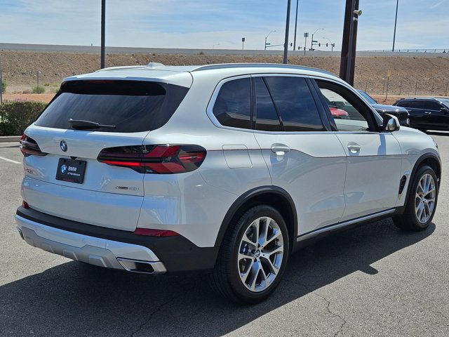 Certified 2024 BMW X5 xDrive40i w/ Premium Package AWD/4WD image 5
