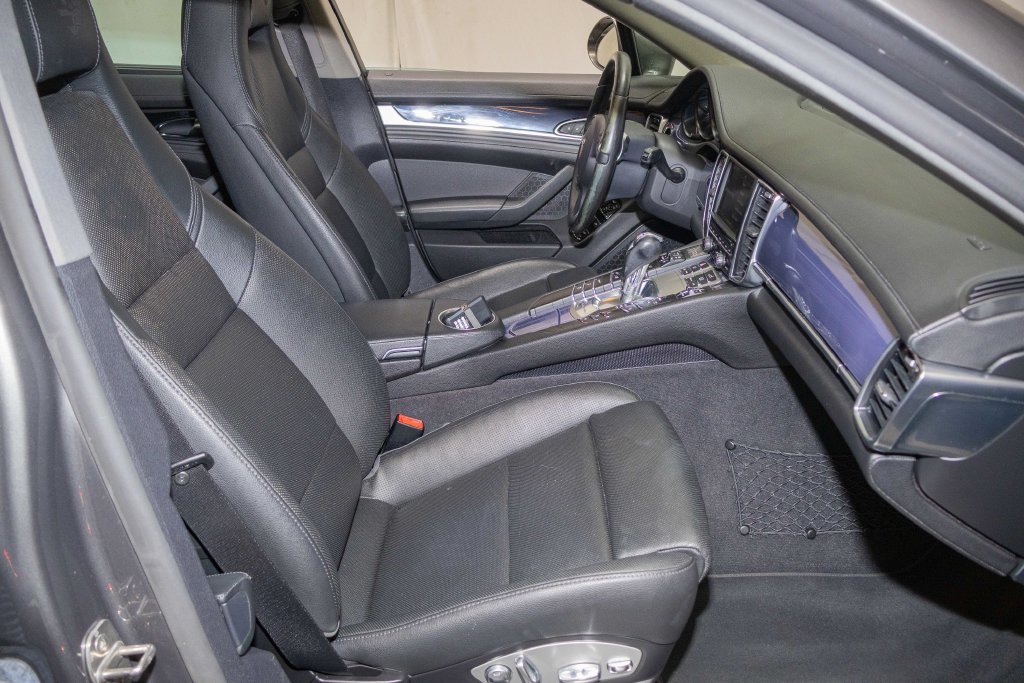 Used 2015 Porsche Panamera 4 AWD/4WD image 16