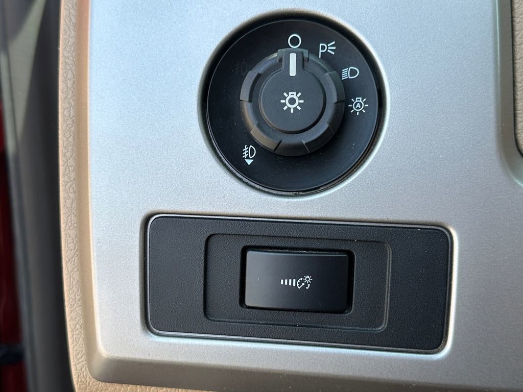 Used 2014 Ford F150 King Ranch w/ King Ranch Luxury Package AWD/4WD image 18