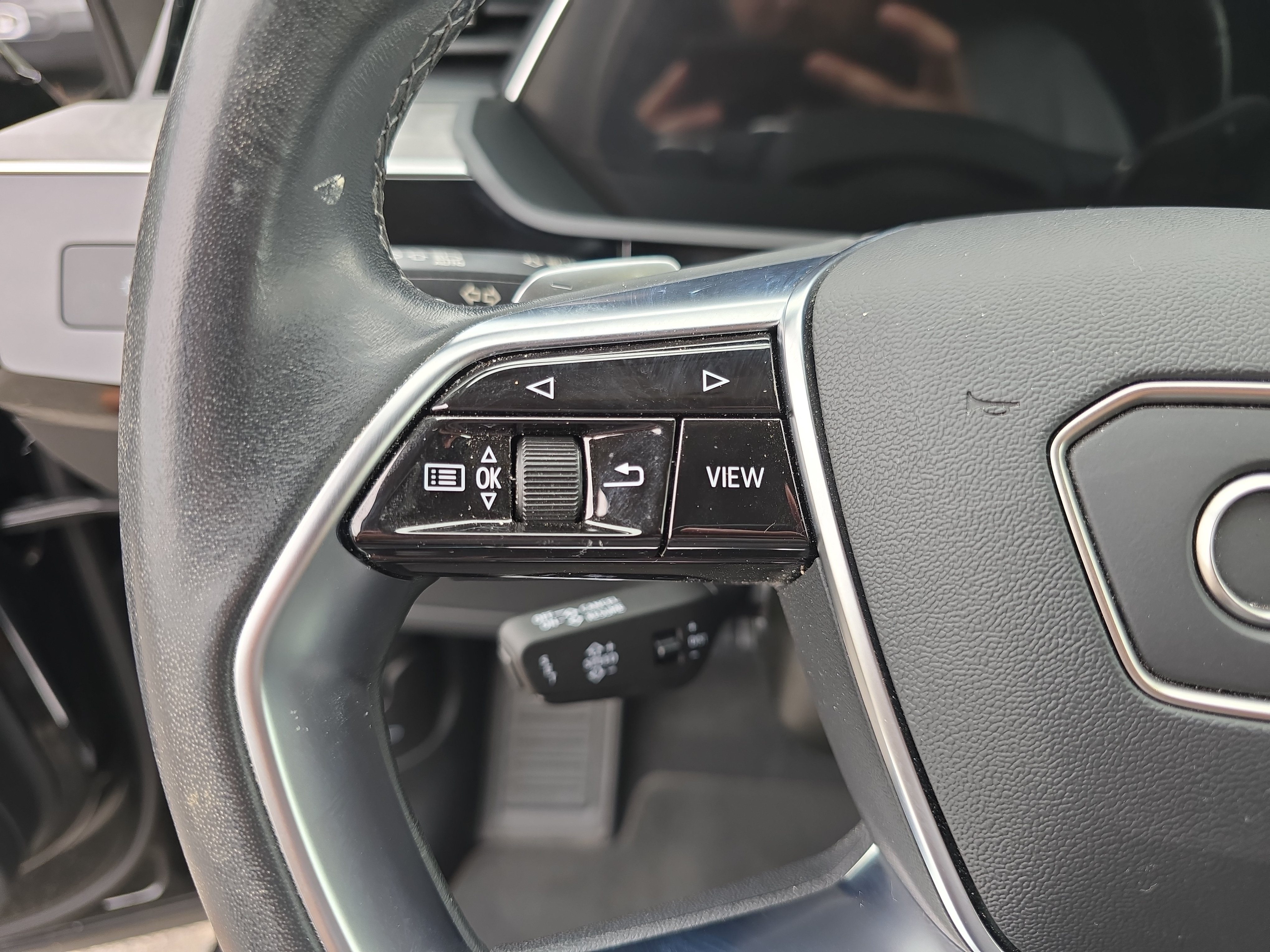 Used 2024 Audi Q8 e-tron Premium Plus AWD/4WD image 17