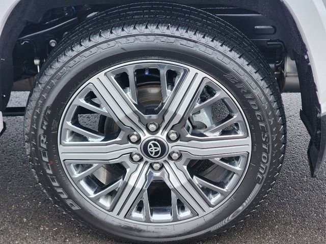 Used 2026 Toyota Sequoia Capstone image 15