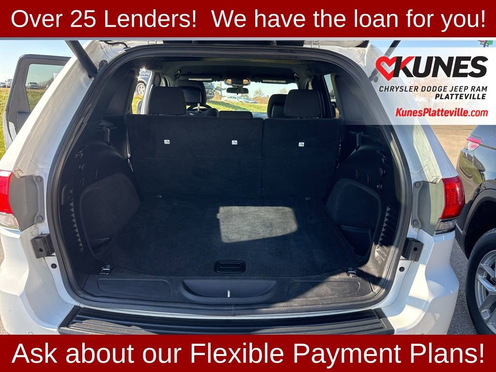 Used 2019 Jeep Grand Cherokee Laredo w/ Security & Convenience Group image 27