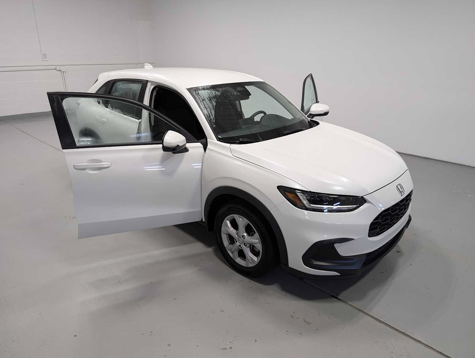 Certified 2024 Honda HR-V LX image 16