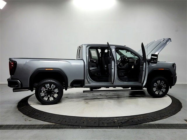 New 2026 GMC Sierra 2500 Denali w/ Denali Reserve Package image 16
