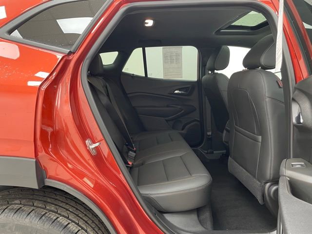 Certified 2024 Chevrolet Trax RS w/ Sunroof Package image 15