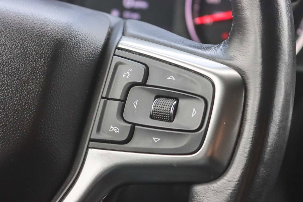 Used 2020 Chevrolet Silverado 1500 LT Trail Boss w/ Midnight Edition image 28