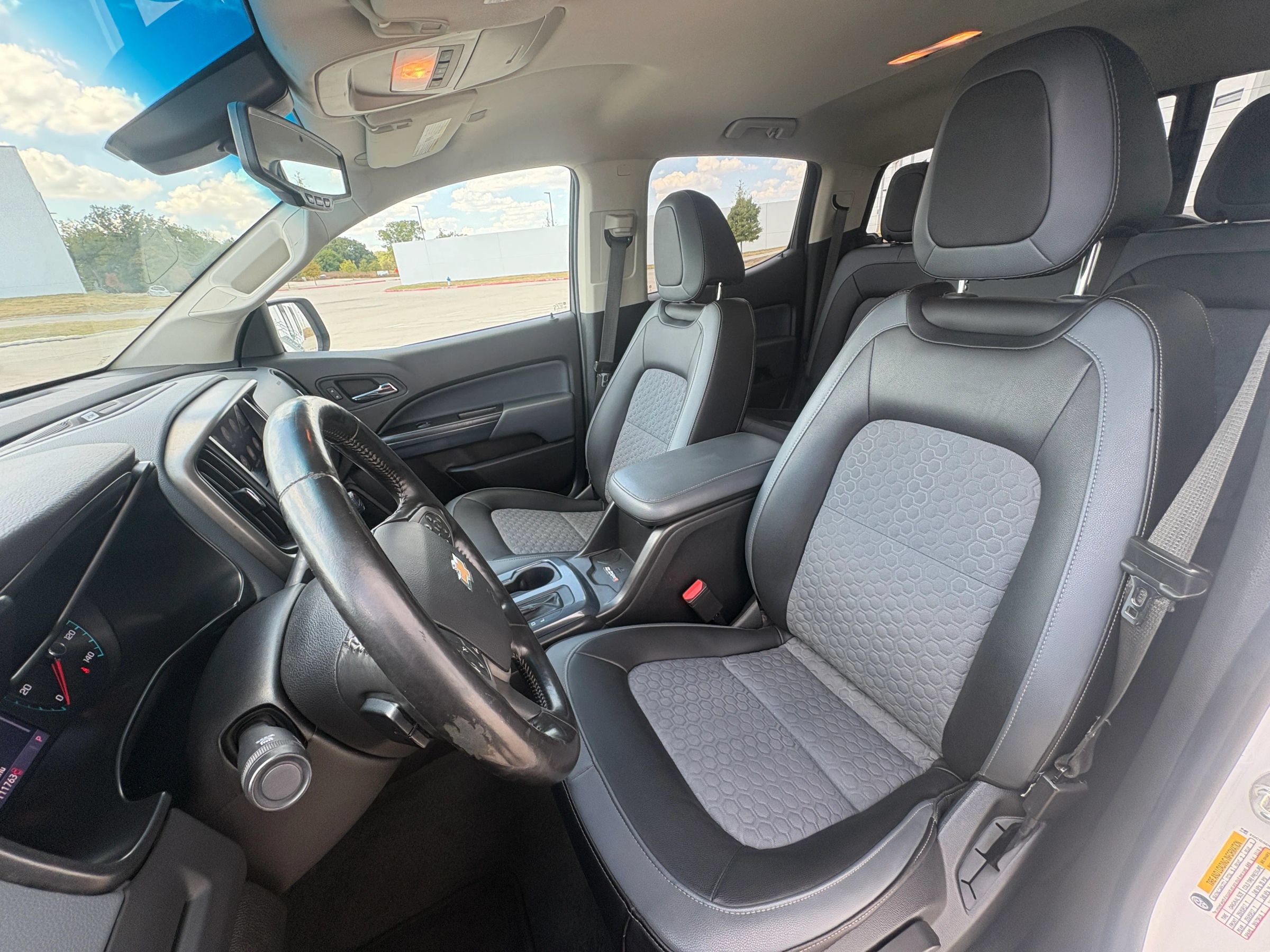 Used 2020 Chevrolet Colorado Z71 RWD image 25