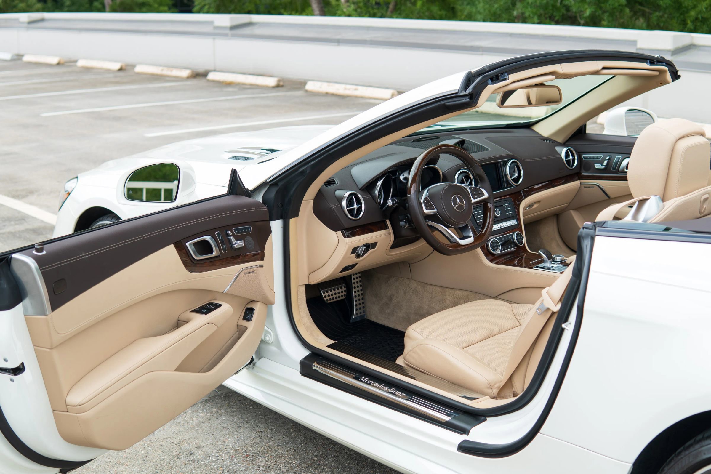 Used 2017 Mercedes-Benz SL 450 image 32