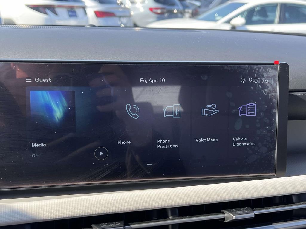 Certified 2025 Hyundai Tucson SE image 28