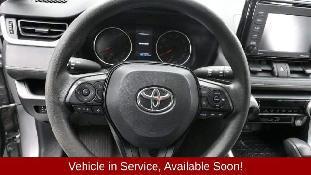 Used 2021 Toyota RAV4 LE AWD/4WD image 18