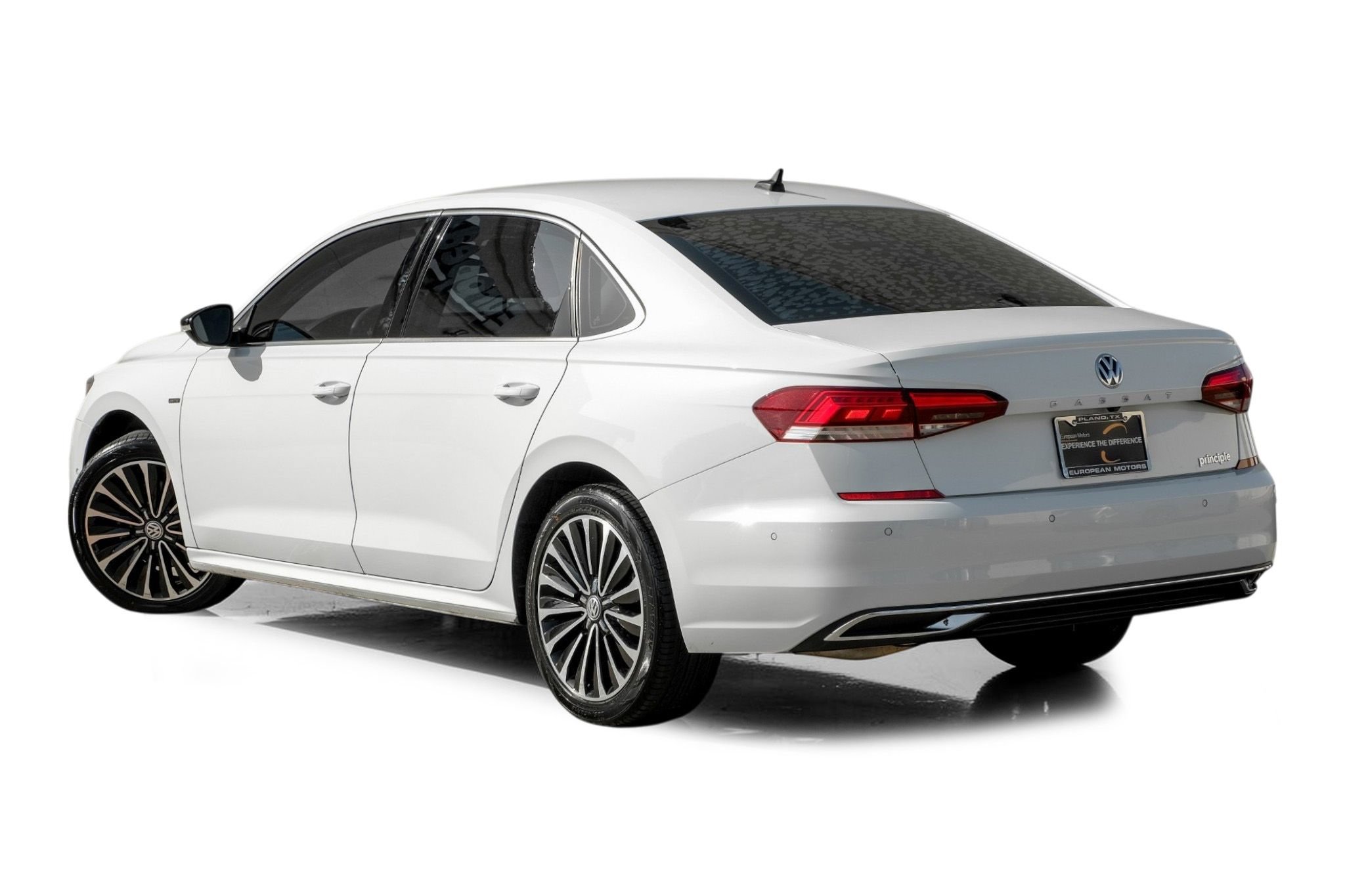 Used 2022 Volkswagen Passat 2.0T FWD image 10