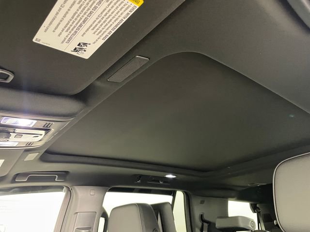 New 2026 GMC Yukon Denali w/ Denali Reserve Package AWD/4WD image 12