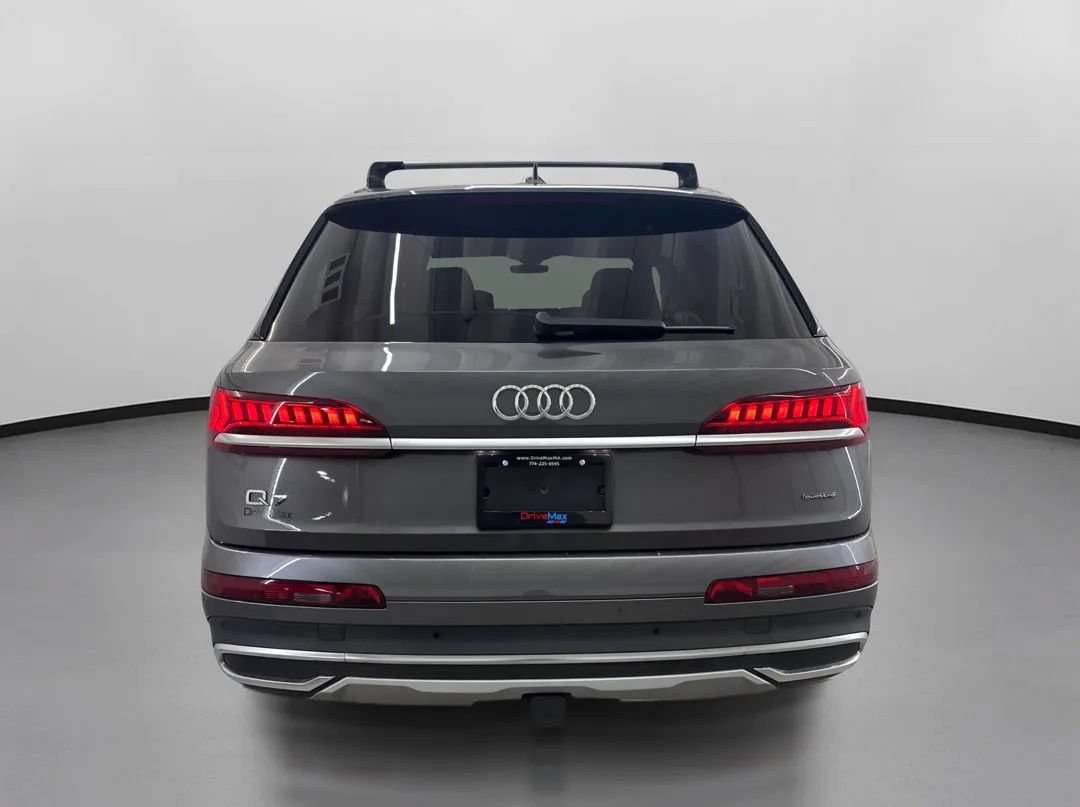 Used 2021 Audi Q7 3.0T Prestige w/ Prestige Package AWD/4WD image 8