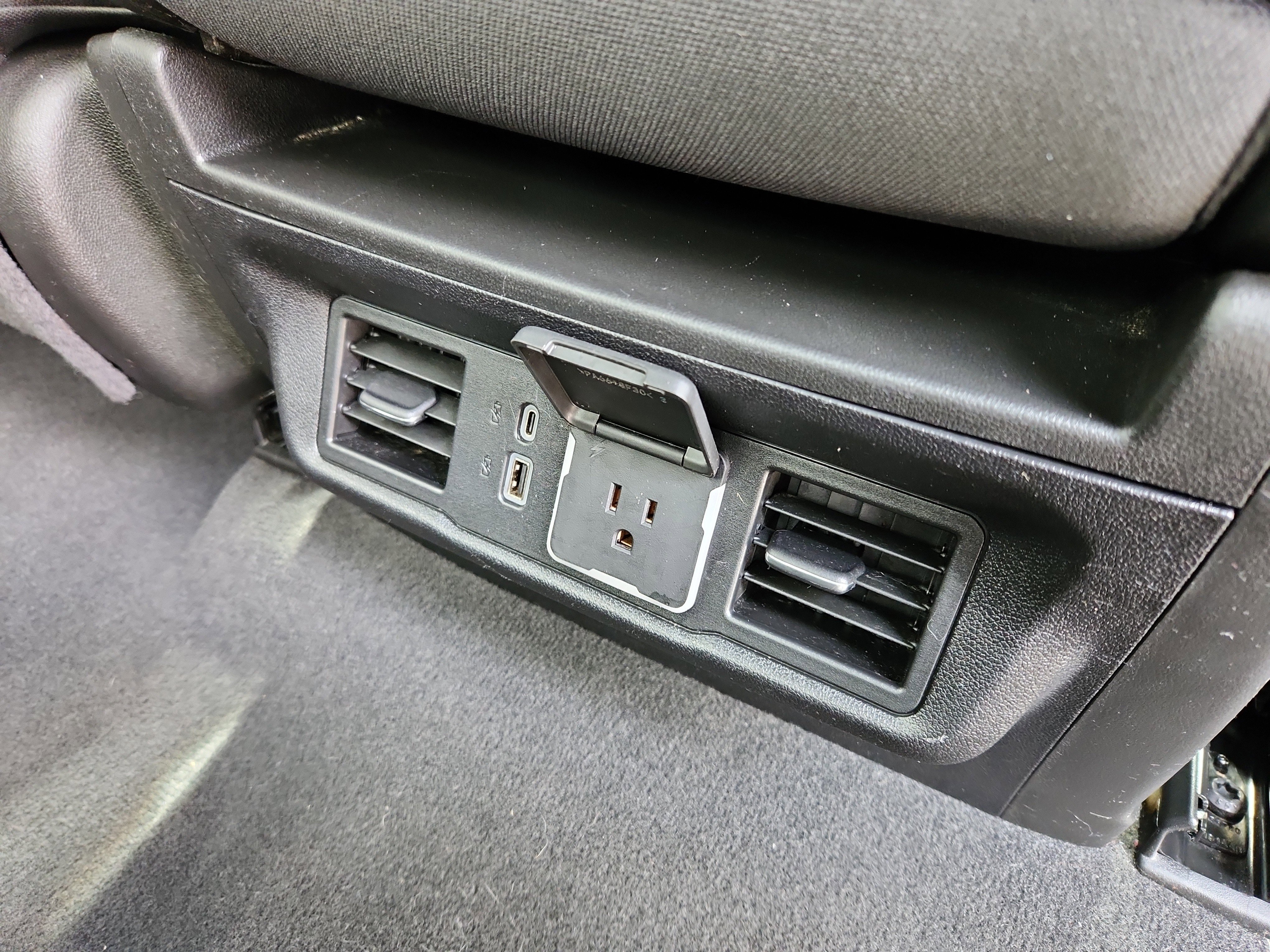 Used 2025 Chevrolet Silverado 1500 LT image 41