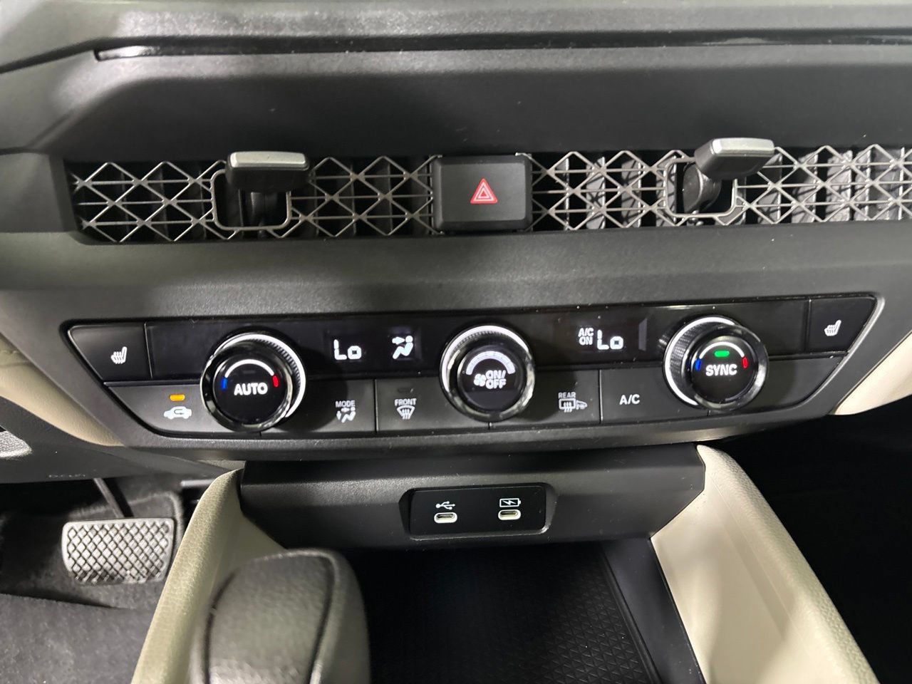 Used 2025 Honda Accord SE image 19
