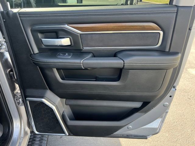 Used 2024 RAM 3500 Laramie image 35
