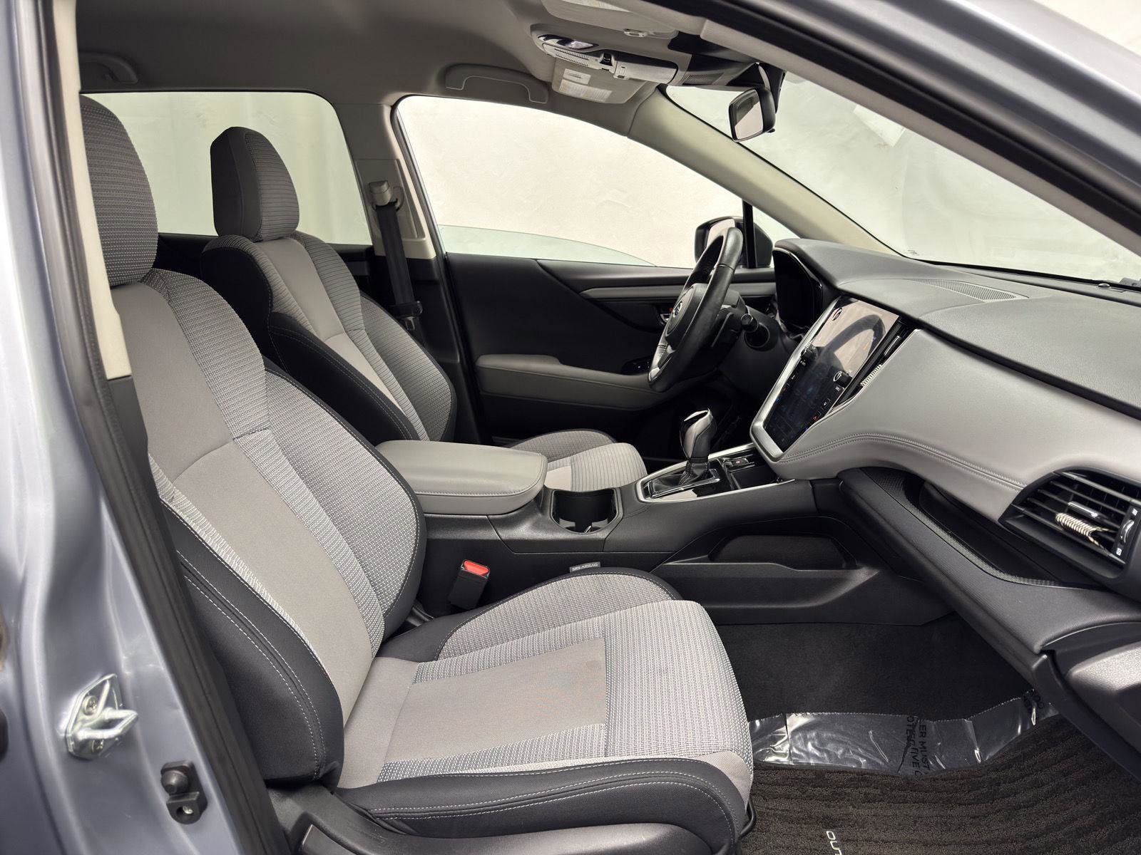 Used 2024 Subaru Outback Premium image 28