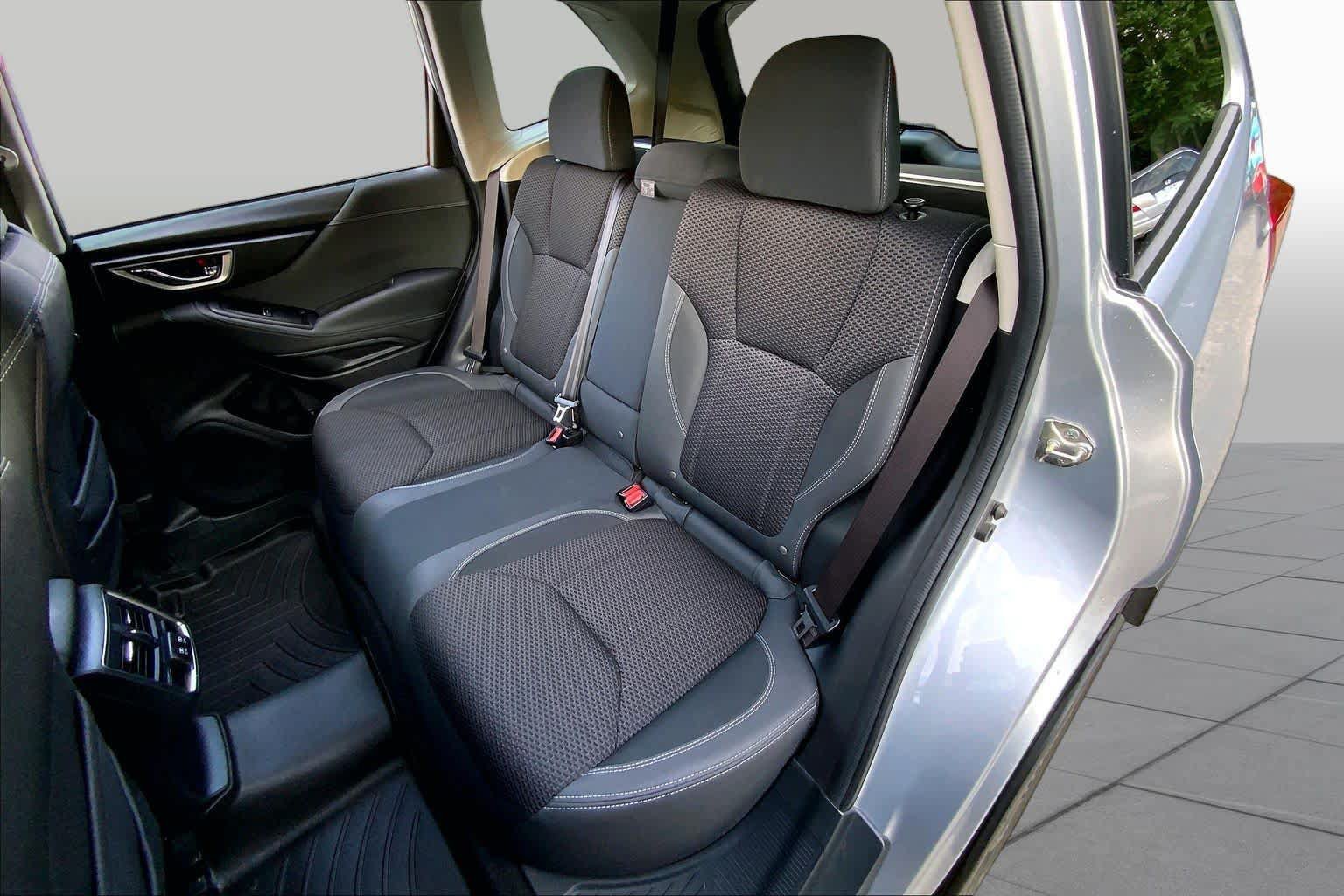 Used 2020 Subaru Forester Premium AWD/4WD image 21