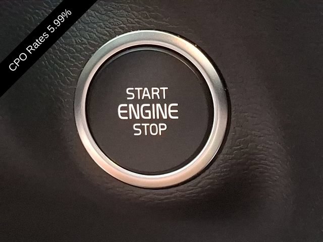 Certified 2024 Volvo XC40 B5 Plus w/ Climate Package AWD/4WD image 29