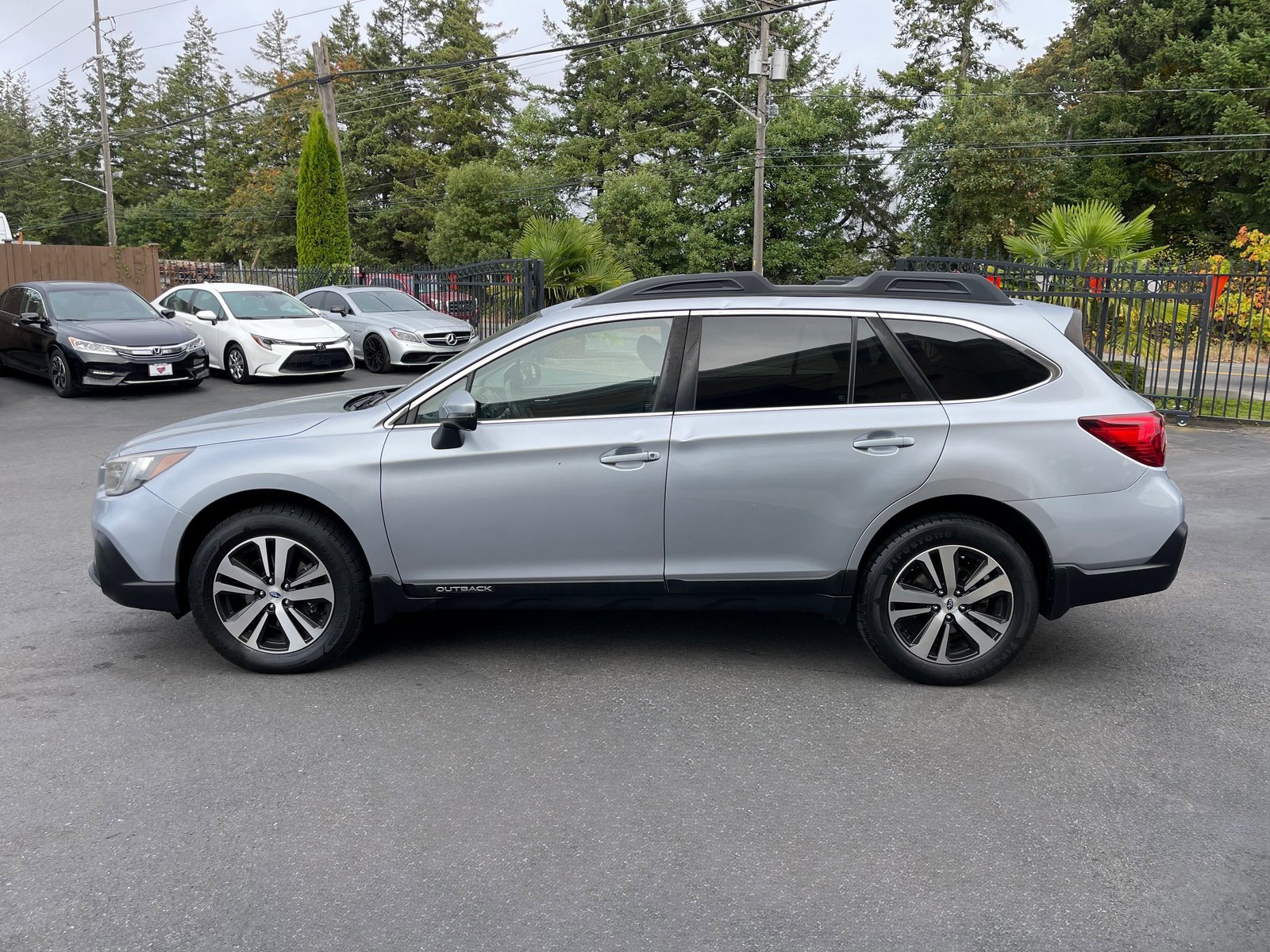Used 2019 Subaru Outback 2.5i Limited image 4