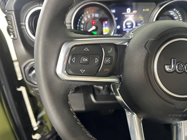 Used 2023 Jeep Wrangler Unlimited Sahara image 14