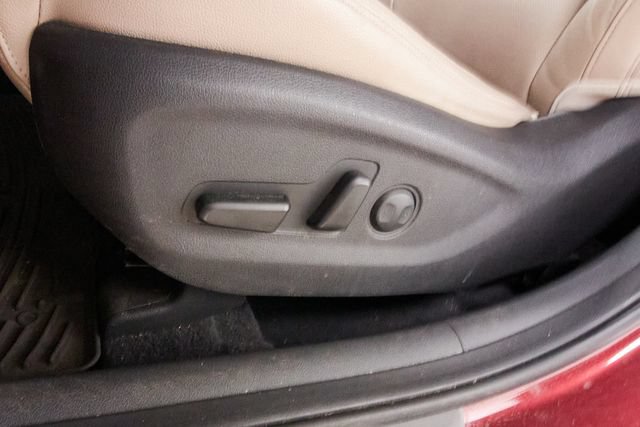 Used 2016 Hyundai Tucson Limited w/ Option Group 03 AWD/4WD image 11