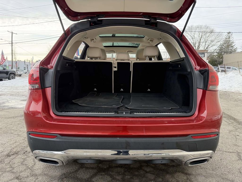 Used 2021 Mercedes-Benz GLC 300 4MATIC image 20