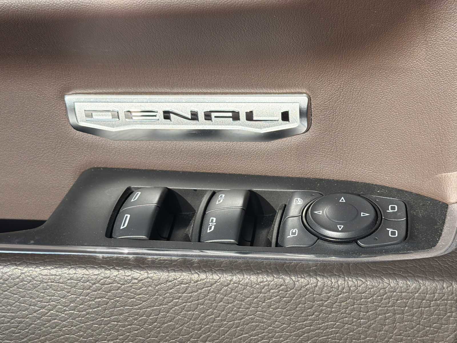 Used 2024 GMC Sierra 1500 Denali w/ Denali Reserve Package AWD/4WD image 20