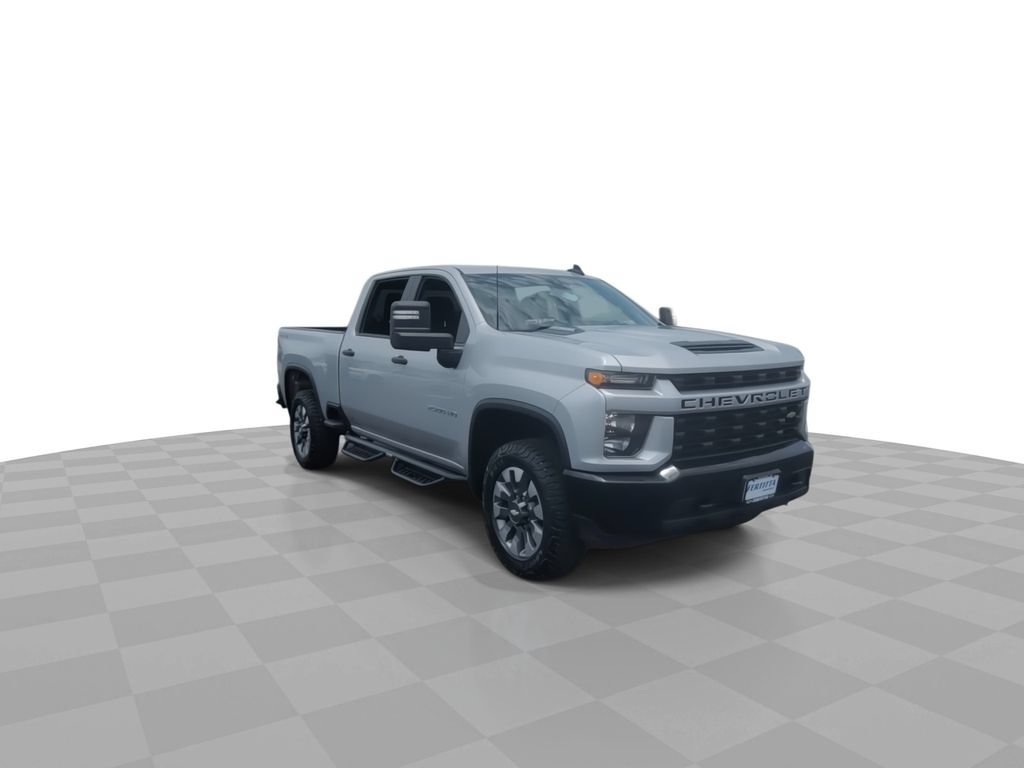 Used 2022 Chevrolet Silverado 2500 Custom w/ Custom Value Package AWD/4WD image 2