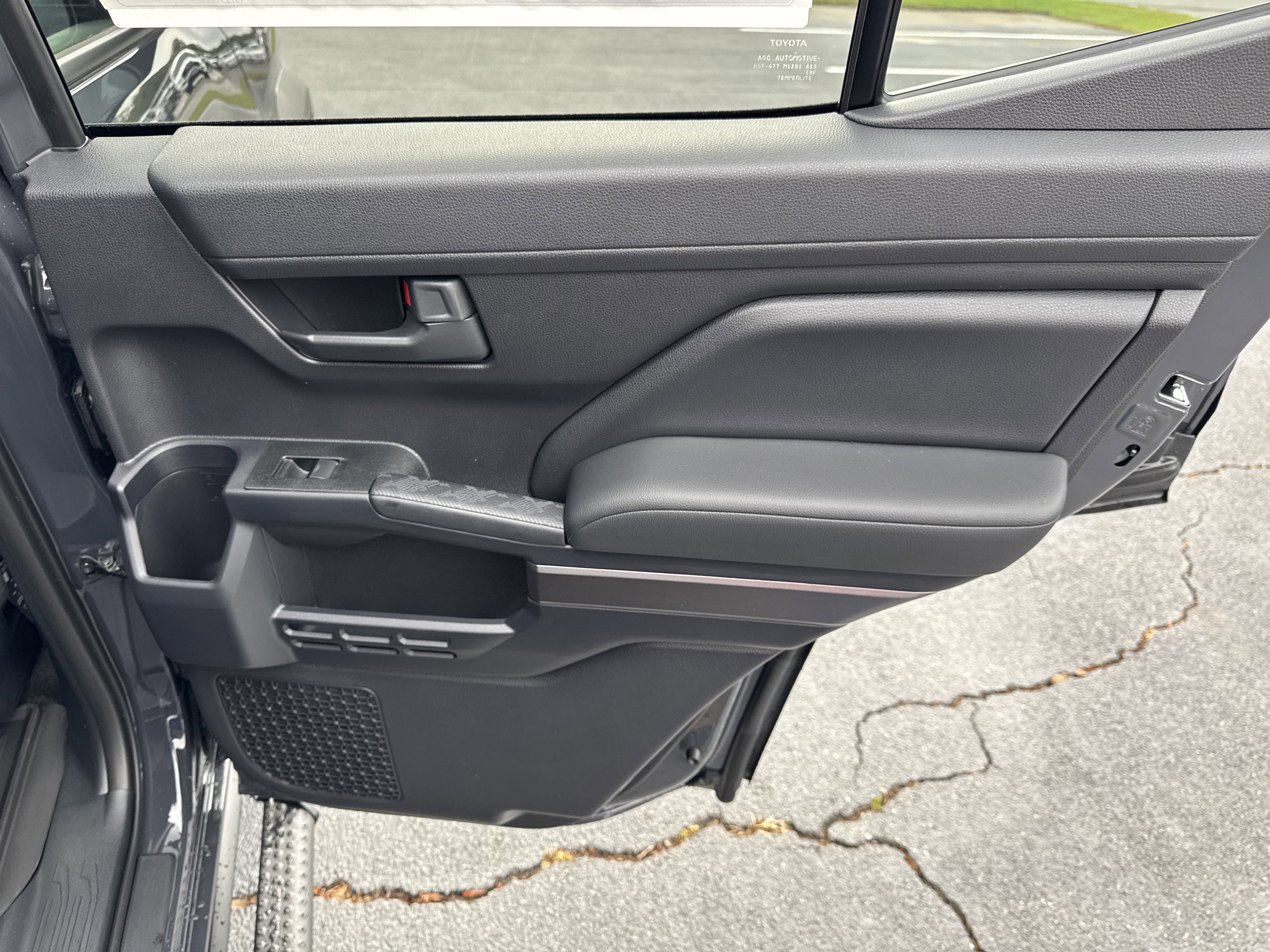 New 2026 Toyota 4Runner SR5 AWD/4WD image 31