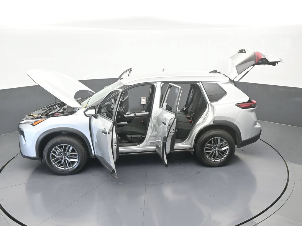 Used 2024 Nissan Rogue S FWD image 60