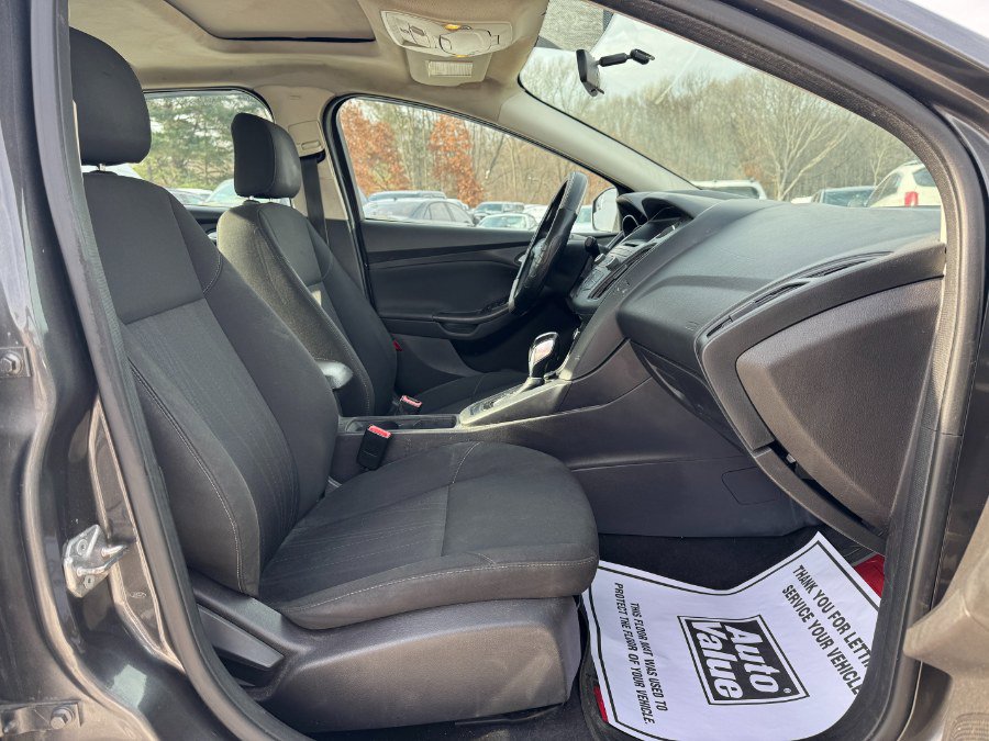 Used 2016 Ford Focus SE image 18