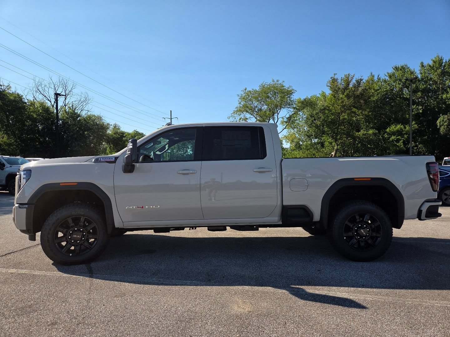 New 2026 GMC Sierra 2500 AT4 w/ AT4 Premium Plus Package AWD/4WD image 16