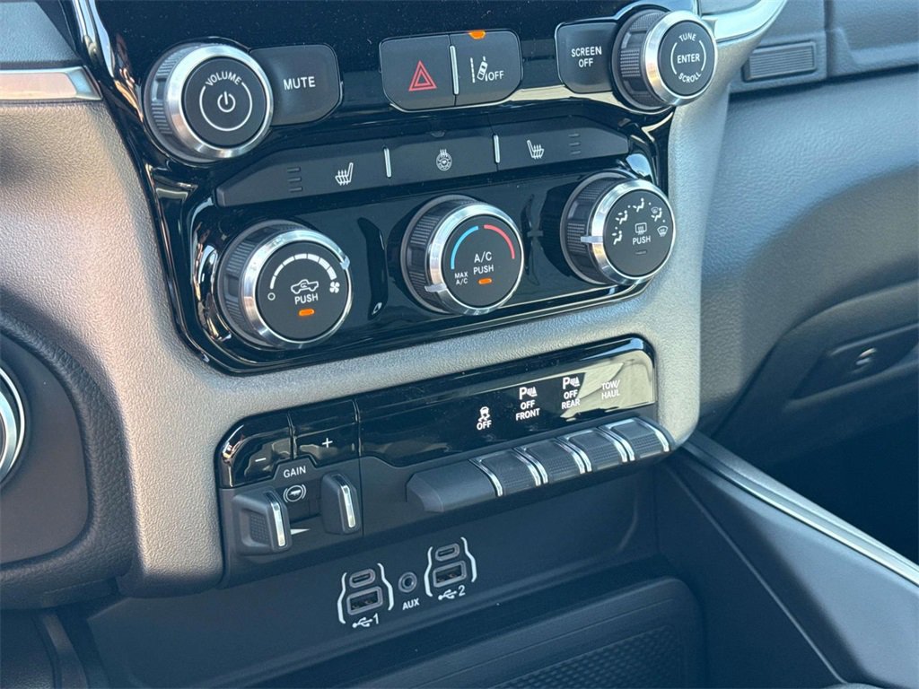 New 2026 RAM 1500 4x4 Crew Cab image 22