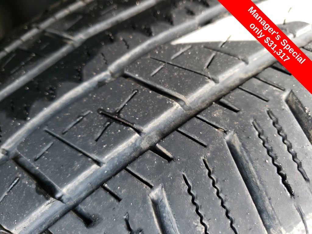 Used 2022 Chevrolet Silverado 1500 Custom AWD/4WD image 24